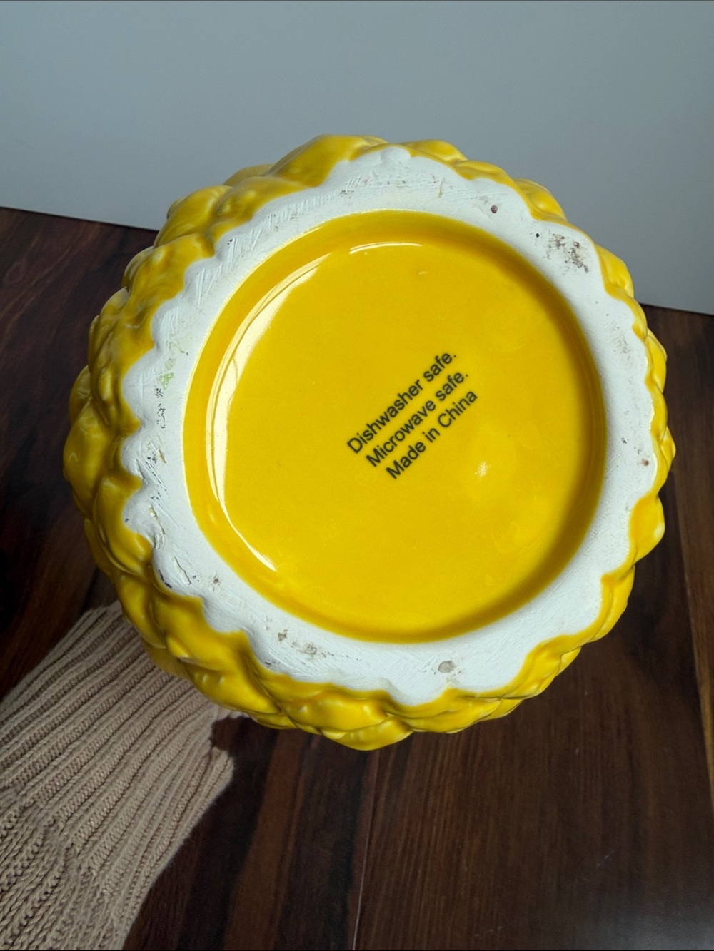Ceramic 9” Pineapple Candy Jar Yellow Textured Silicone Removable Lid - Picture 3 of 8